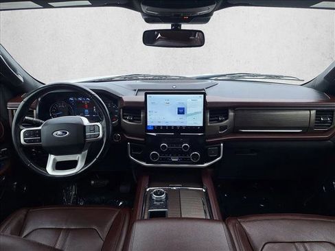 Used 2023 Ford Expedition Max Limited image 16