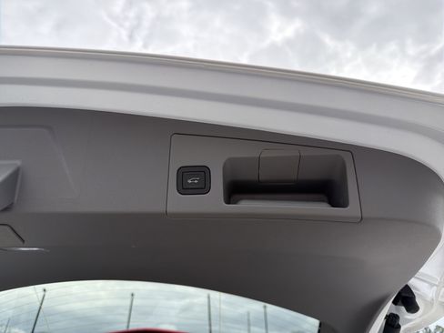 New 2026 Cadillac XT5 Premium Luxury w/ Driver Assist Package image 23