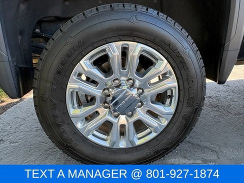 Used 2023 GMC Sierra 3500 Denali w/ Denali Black Diamond Edition AWD/4WD image 12