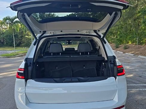 Used 2023 BMW X7 xDrive40i image 9