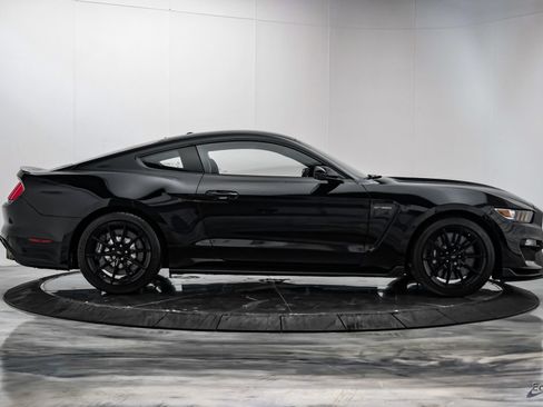 Used 2015 Ford Mustang Shelby GT350 RWD image 19