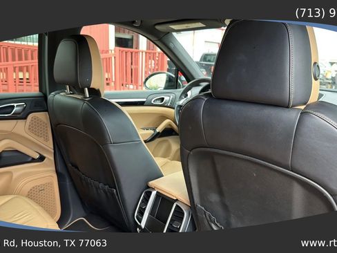 Used 2014 Porsche Cayenne image 35