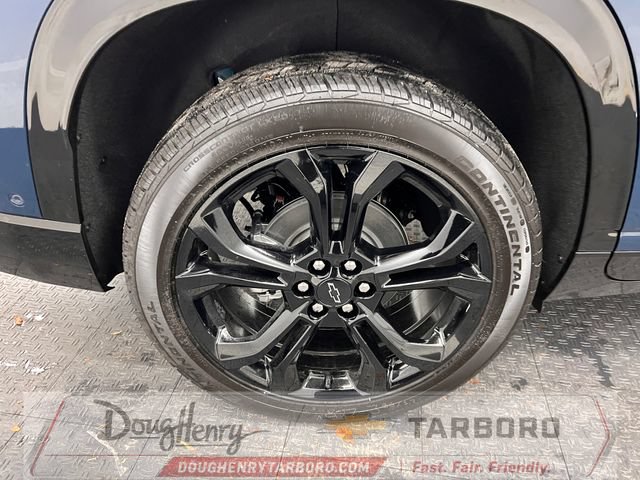 New 2027 Chevrolet Traverse RS w/ LPO, Floor Liner Package FWD image 18