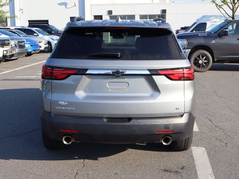 Used 2023 Chevrolet Traverse LT FWD image 20