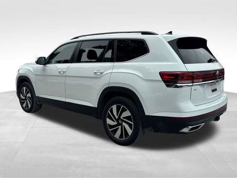 Used 2024 Volkswagen Atlas SE FWD image 3