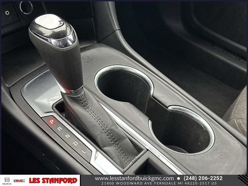 Used 2019 Chevrolet Equinox LT image 32