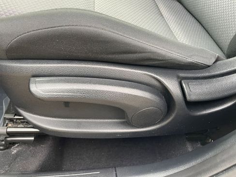 Used 2025 Kia Soul LX w/ LX Technology Package image 22