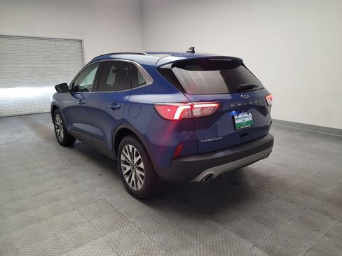 Used 2022 Ford Escape Titanium AWD/4WD image 5
