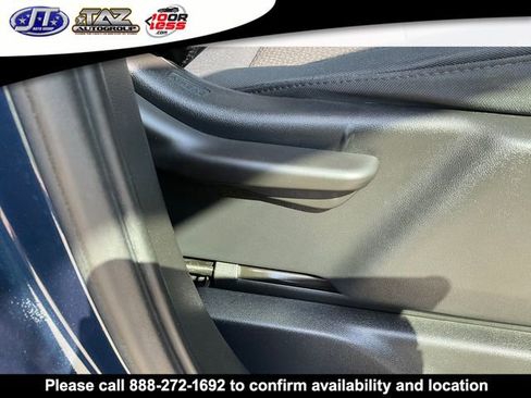 Used 2019 Chevrolet Silverado 1500 Custom Trail Boss w/ Custom Convenience Package AWD/4WD image 15