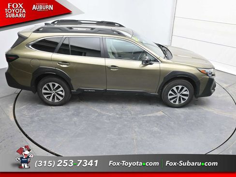 Used 2023 Subaru Outback Premium image 27
