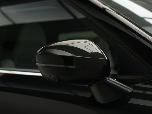 New 2025 Mitsubishi Outlander SE image 9