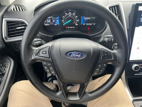 Used 2022 Ford Edge SE image 23