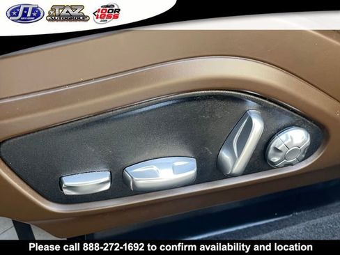 Used 2017 Porsche Panamera 4S image 11