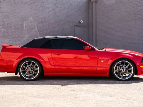 Used 2006 Ford Mustang GT Premium RWD image 30