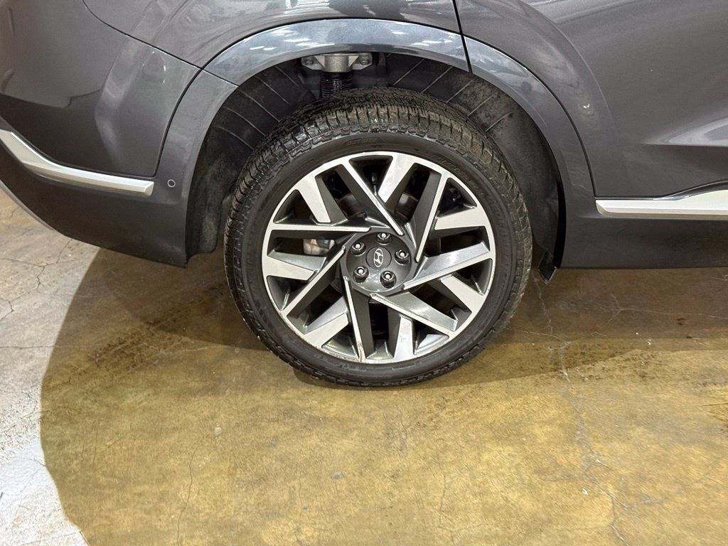 Used 2023 Hyundai Santa Fe Calligraphy AWD/4WD image 6