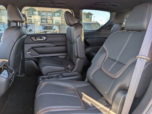 New 2026 Nissan Armada SL w/ Captain's Chari Seat Package RWD image 19