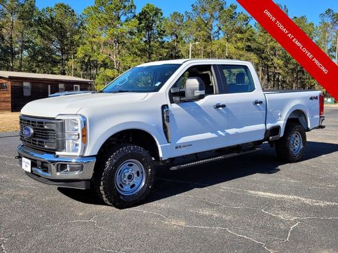 New 2026 Ford F250 XL w/ XL Off-Road Package AWD/4WD image 3