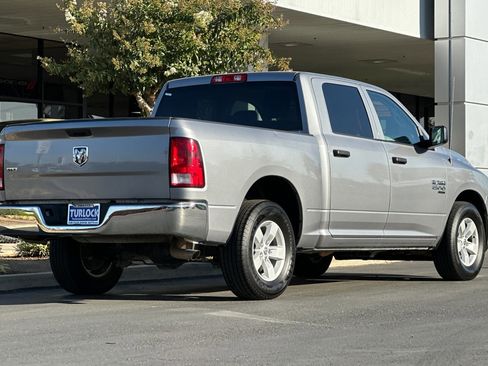 Used 2022 RAM 1500 Classic SLT image 4