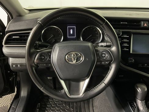 Used 2019 Toyota Camry LE image 22