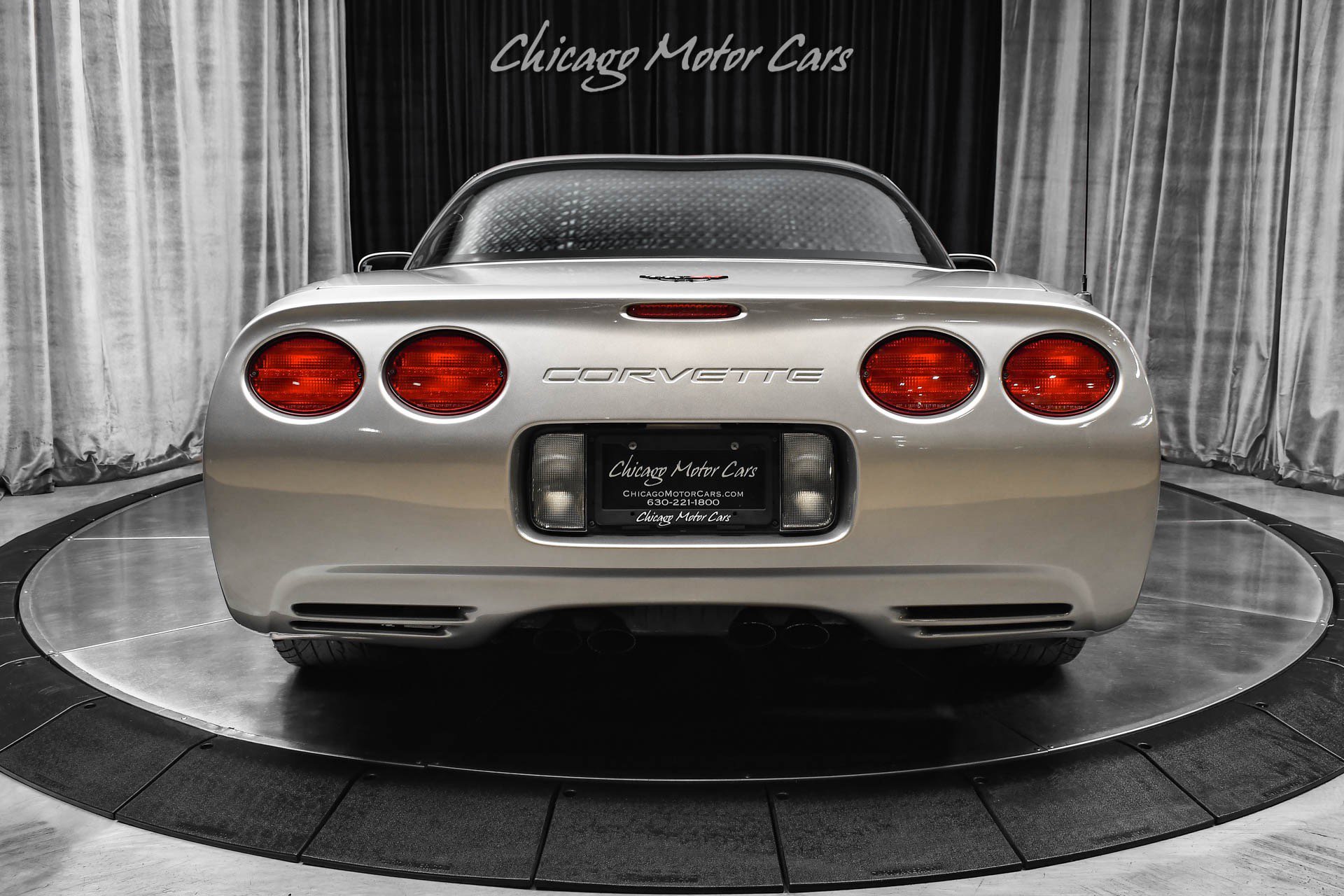 Used 1999 Chevrolet Corvette Coupe w/ Lighting Pkg RWD image 4