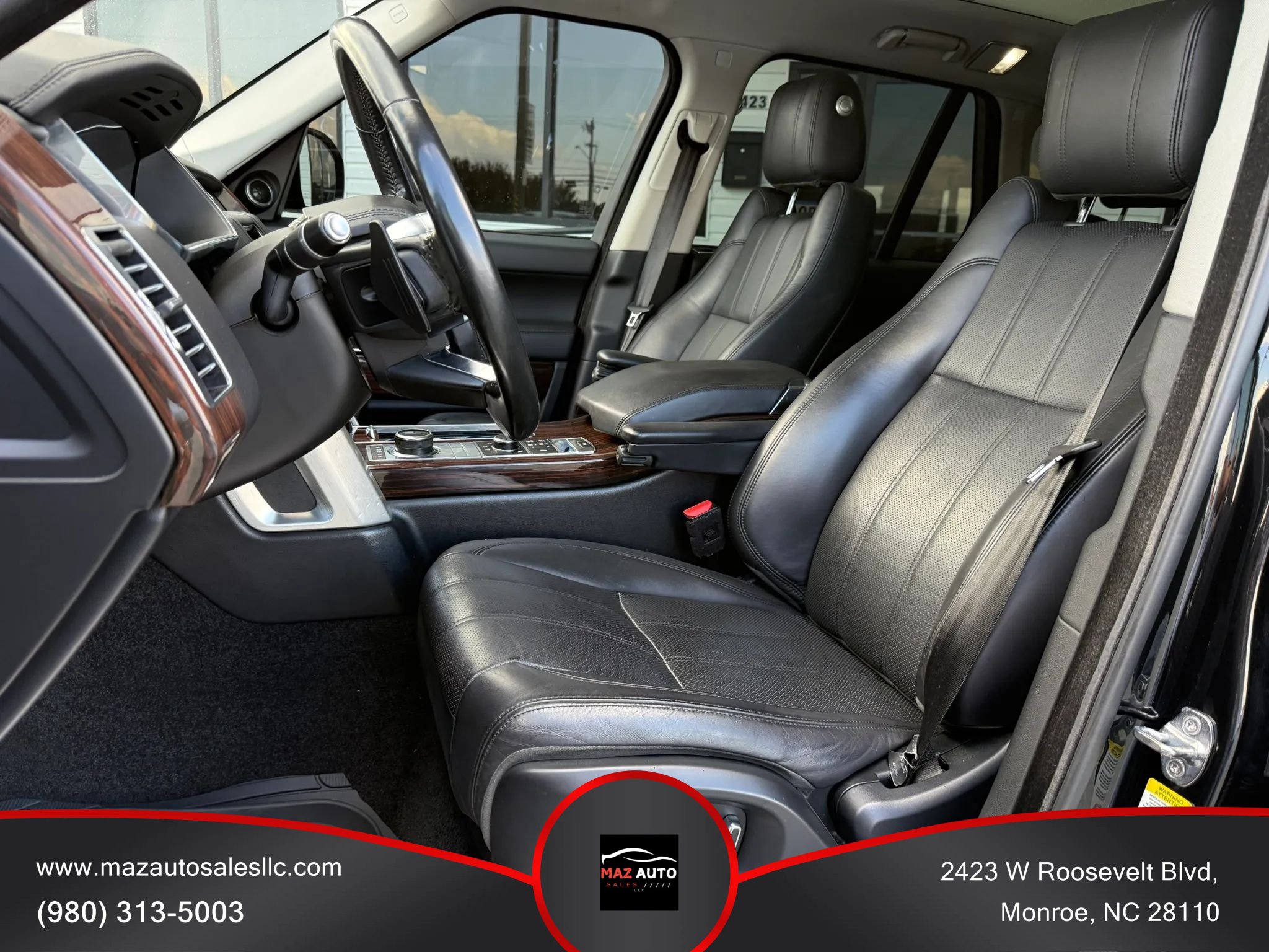 Used 2017 Land Rover Range Rover HSE AWD/4WD image 7