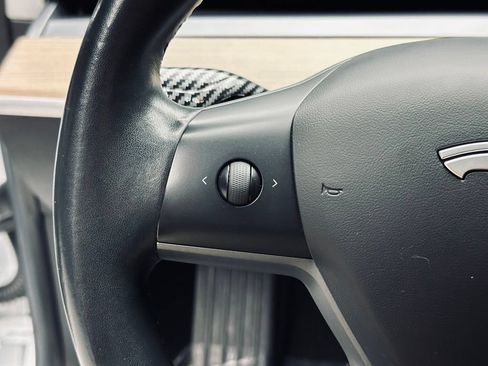 Used 2018 Tesla Model 3 Long Range RWD image 27