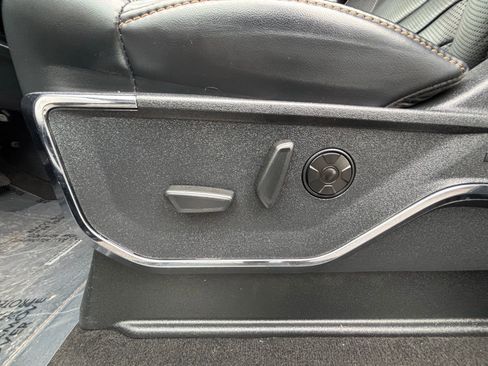 Used 2024 Ford F450 Platinum w/ FX4 Off-Road Package image 13