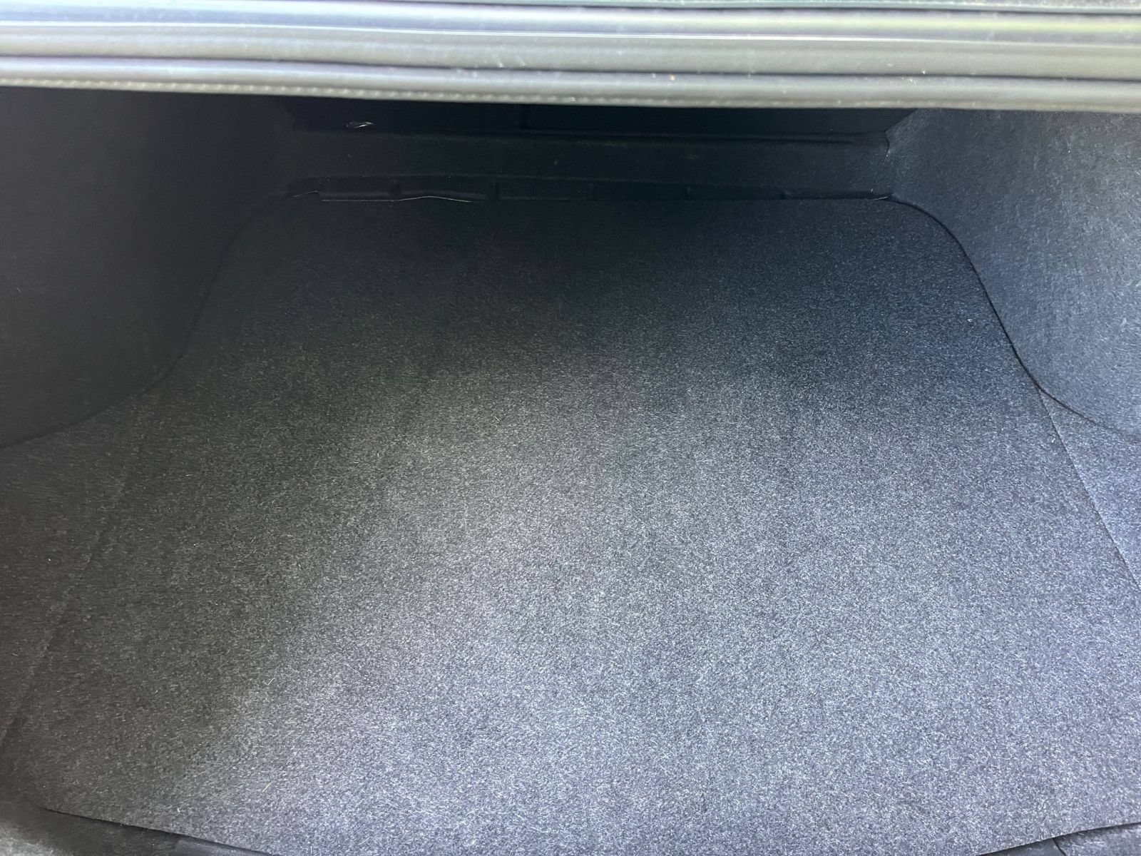 Used 2025 Nissan Sentra SV FWD image 32