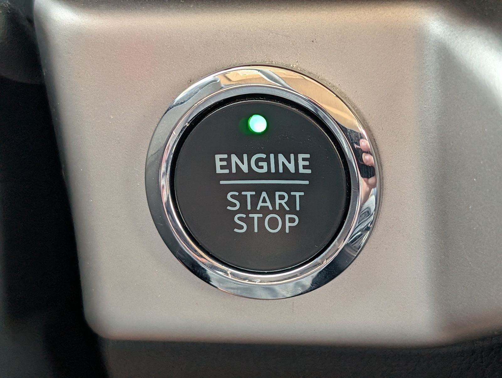 Used 2024 Ford Expedition XLT RWD image 29