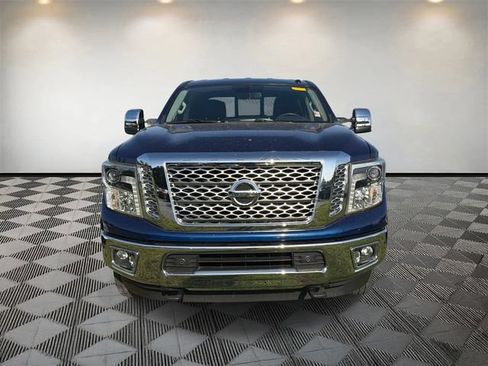 Used 2017 Nissan Titan SL AWD/4WD image 2