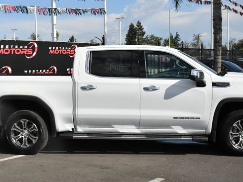 Used 2024 GMC Sierra 1500 SLT image 9