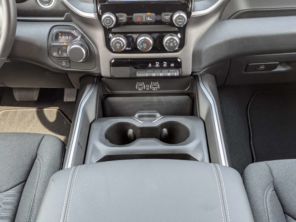New 2026 RAM 1500 Express AWD/4WD image 19