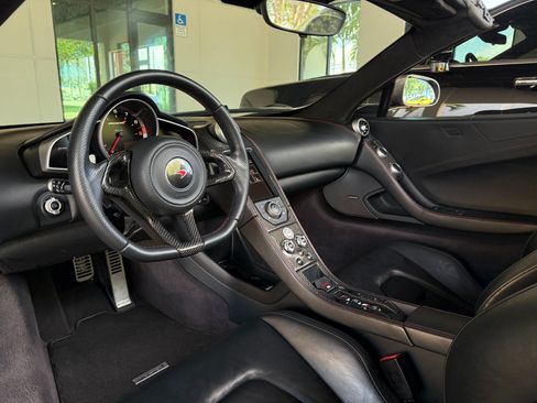 Used 2015 McLaren 650S Spider RWD image 37