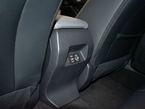 Used 2026 Subaru Crosstrek 2.5i Limited AWD/4WD image 23