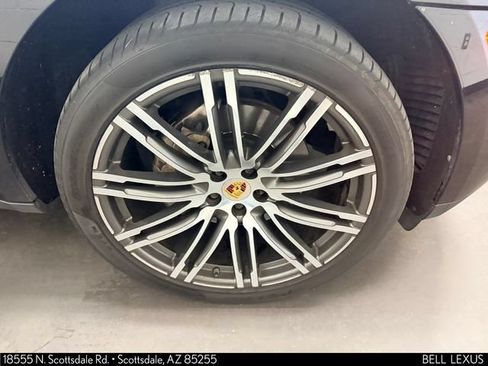 Used 2016 Porsche Macan S AWD/4WD image 10