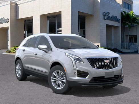 New 2026 Cadillac XT5 Luxury image 7