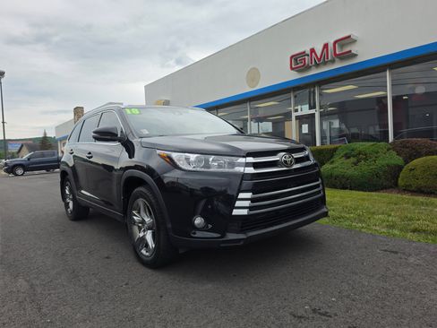 Used 2018 Toyota Highlander Limited Platinum AWD/4WD image 1