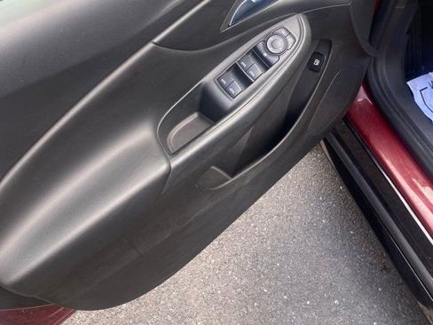 Used 2017 Chevrolet Volt LT w/ Comfort Package image 11