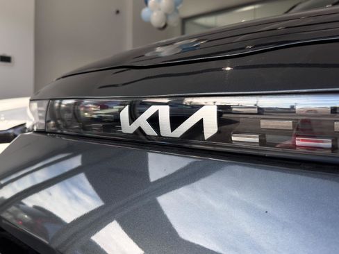 Used 2023 Kia Soul EX image 10