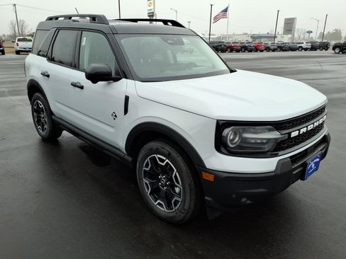 New 2026 Ford Bronco Sport Outer Banks w/ Outer Banks Tech Package+ AWD/4WD image 8