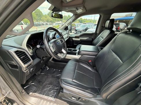 Used 2021 Ford F250 Lariat w/ Lariat Value Package AWD/4WD image 8