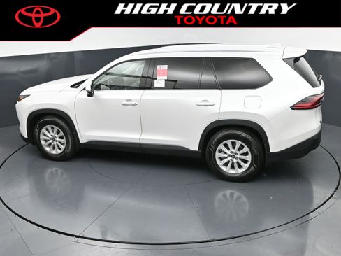 New 2026 Toyota Grand Highlander XLE FWD image 29