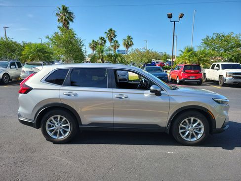 Used 2025 Honda CR-V EX-L image 4