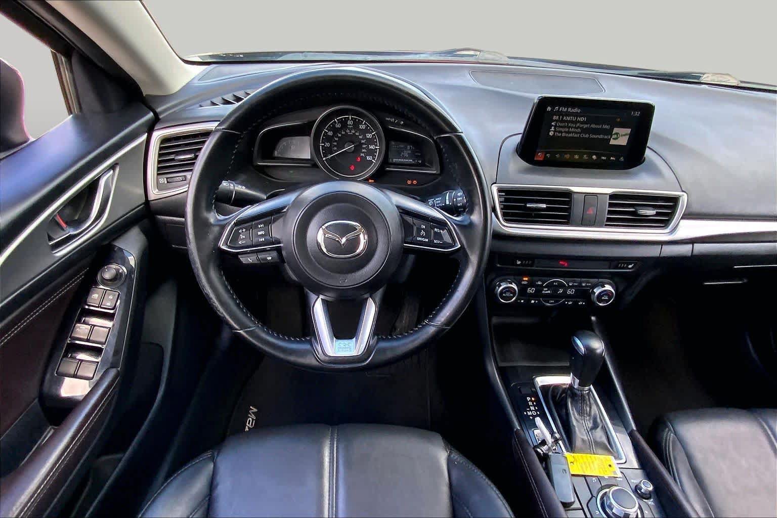 Used 2018 MAZDA MAZDA3 Touring FWD image 6