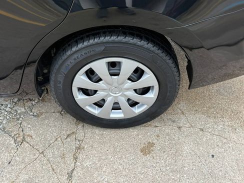 Used 2014 Toyota Corolla L image 37