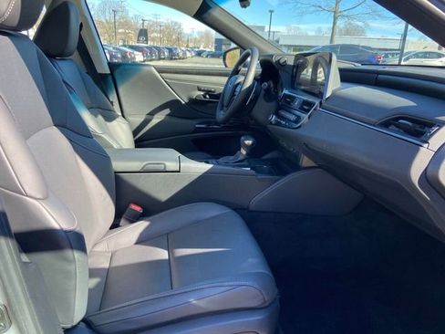 Certified 2023 Lexus ES 350 w/ Premium Package image 28