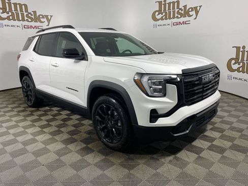 Used 2026 GMC Terrain Elevation w/ Elevation Premium Package image 1