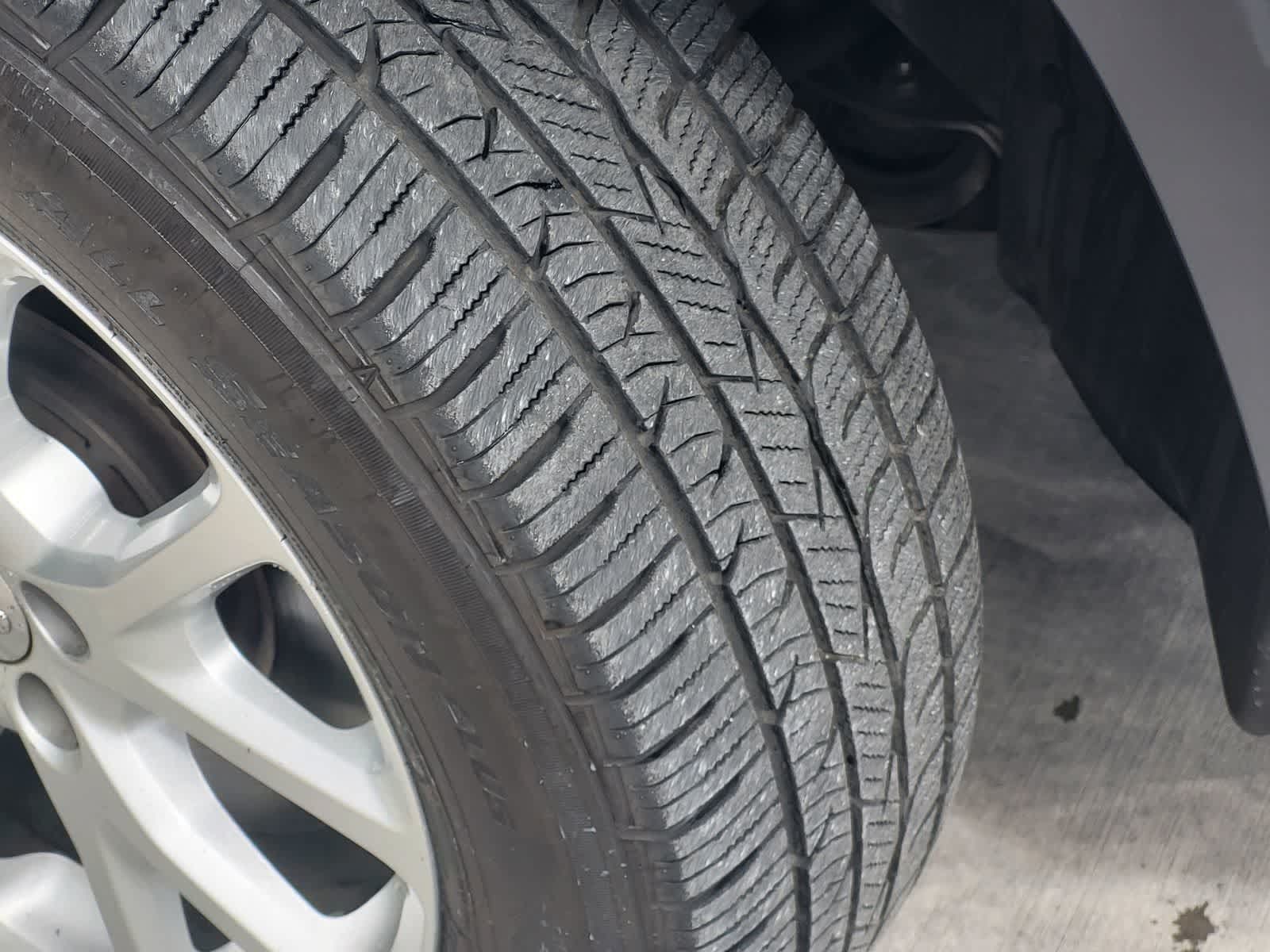 Used 2018 Jeep Cherokee Latitude Plus FWD image 10
