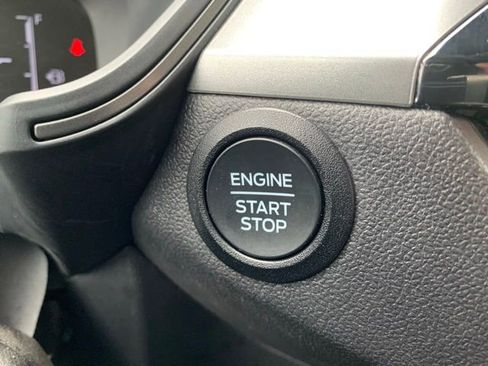 Certified 2025 Ford Escape Active AWD/4WD image 17