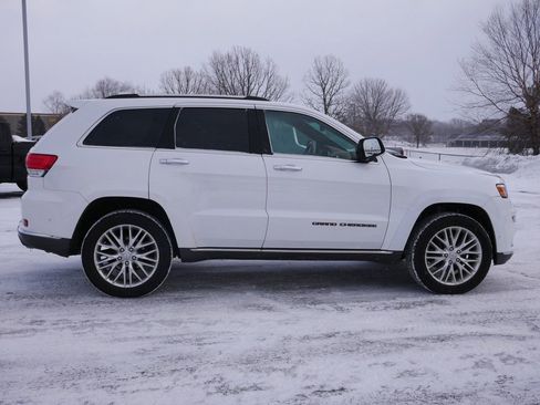 Used 2018 Jeep Grand Cherokee Summit image 8